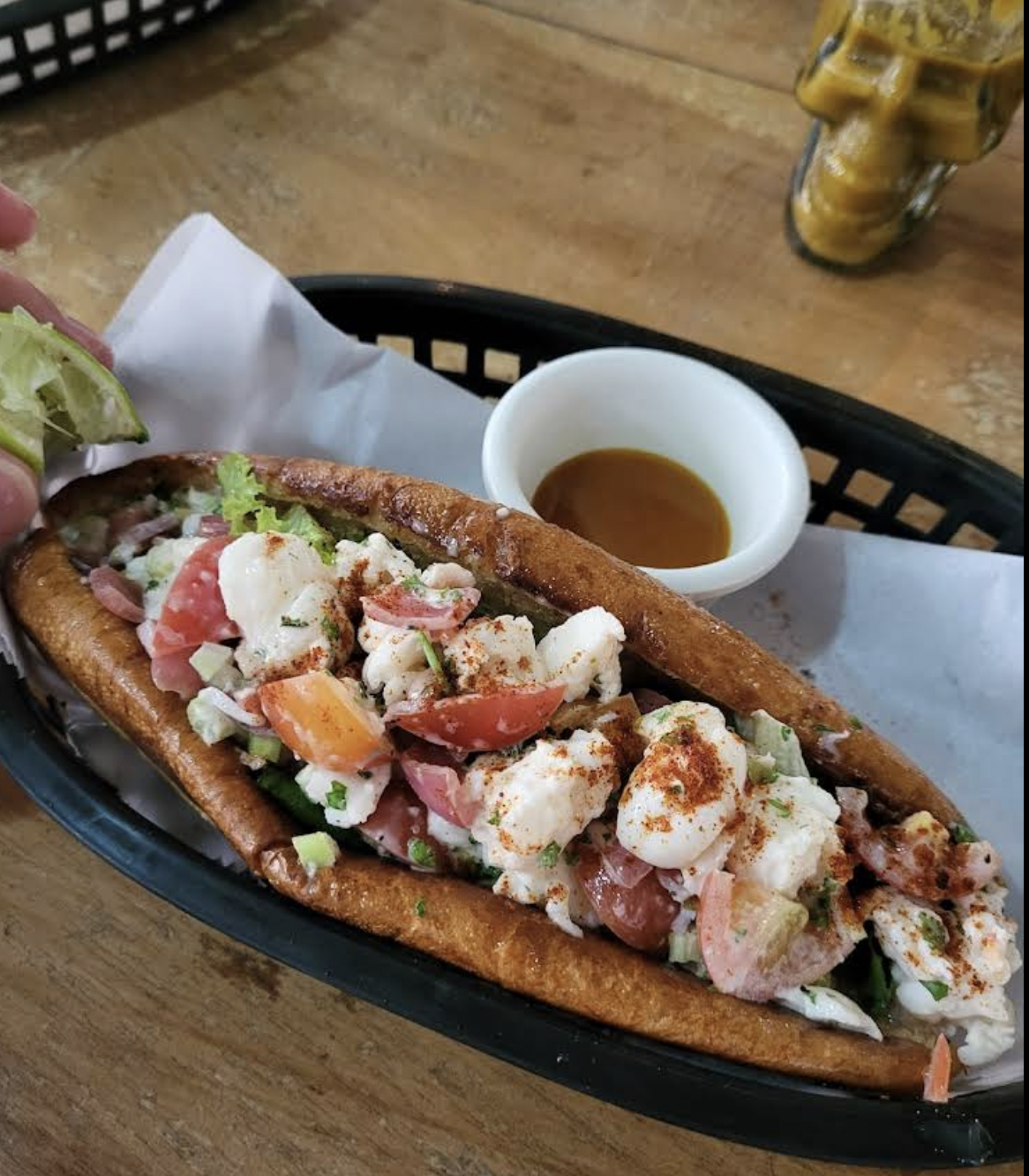 Fresh Lobster Roll with Lime